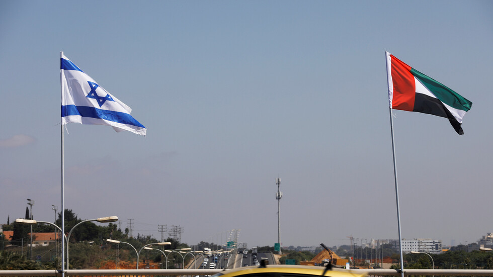 موقع إسرائيلي: حرب إيران وضعت أبوظبي بين كلفة التطبيع وضغوط التعايش مع طهران