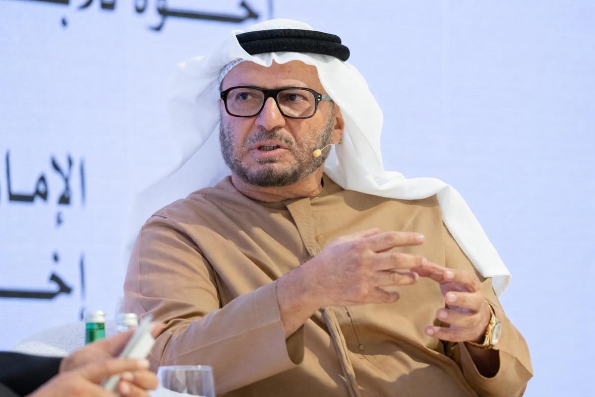 قرقاش: نأمل أن يفتح الاتفاق الأمريكي الإيراني مساراً سياسياً ناجحاً