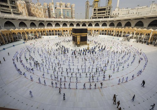 السعودية تبدأ بإجراءات منع المقيمين الأجانب من دخول "مكة"