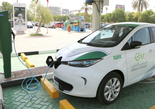 كهرباء دبي: تمدد فترة الشحن المجاني للسيارات الكهربائية حتى 2021