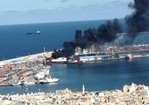 ليبيا تنفي وجود أي سفينة تركية بميناء طرابلس عند استهدافه