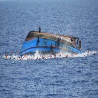 مصرع 19 مهاجرا بعد غرق قاربهم قبالة السواحل التركية