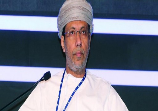 أكاديمي عماني يكشف سبب توتر العلاقات بين أبوظبي ومسقط