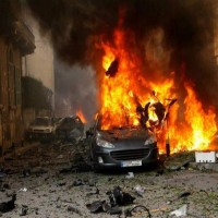 قتلى وجرحى بانفجار سيارتين مفخختين في درنة الليبية