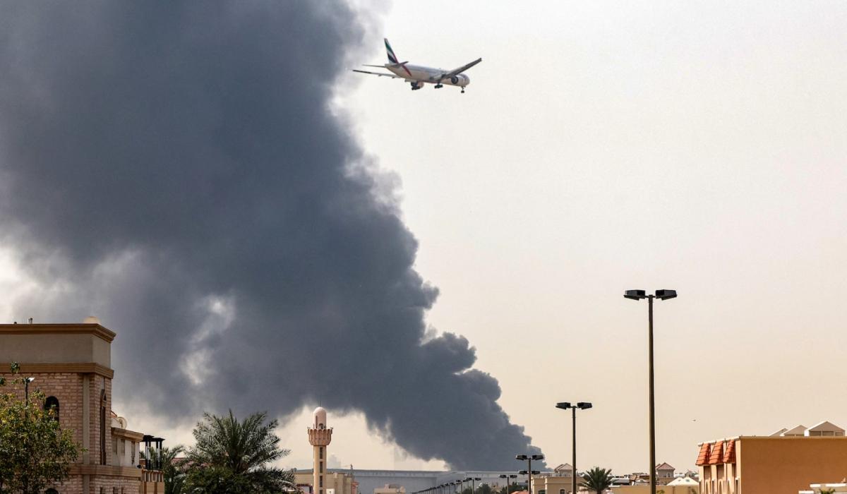 كيف تحافظ الإمارات على استمرار اقتصادها وسط التوترات الإقليمية؟.. مجلة أمريكية تجيب