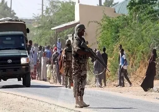 الصومال.. مقتل 100 عنصر من "الشباب" في هجوم على قاعدة عسكرية