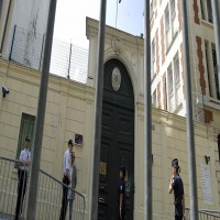 سفارة إيران في باريس تتعرّض