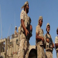 دبلوماسي خليجي: الإمارات أخفقت في تبرير تحالفها مع تنظيم القاعدة في اليمن