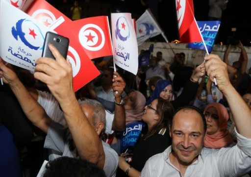 حركة "النهضة" تبدأ مشاورات لتشكيل الحكومة التونسية