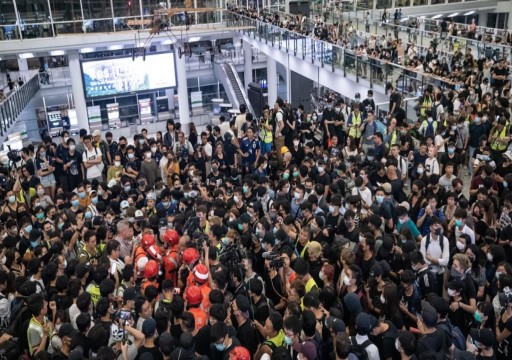 بكين تهدد محتجي هونغ كونغ بضربهم في 10 دقائق