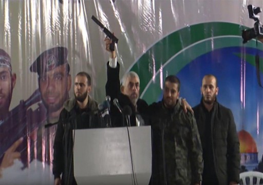 حماس للحكام العرب: من أراد الاحتفاظ بعرشه فليلتف حول شعبه!