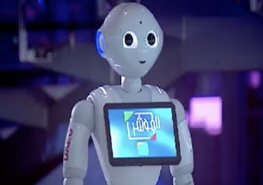 طالب مواطن يبتكر روبوتا يحاكي مهارات البشر