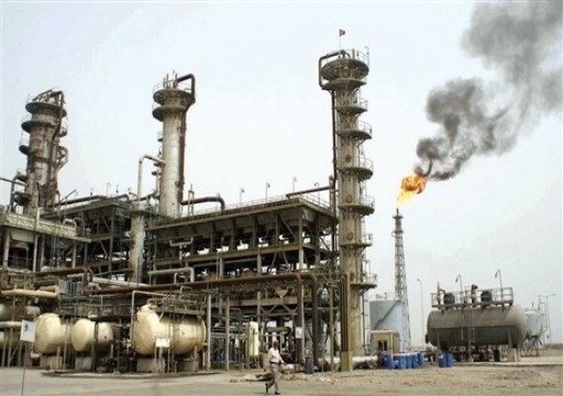 تراجع أسعار النفط وسط مخاوف الطلب والتوترات بين أمريكا وإيران