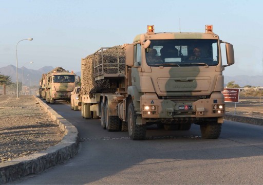 قوة برية عمانية تتوجه إلى الإمارات للمشاركة في المناورات العسكرية