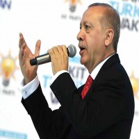 أردوغان يحث المواطنين على تحويل العملات إلى الليرة لـ”إفساد المؤامرة”