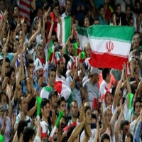 السلطات الإيرانية تعتقل 35 امرأة حاولن حضور مباراة كرة قدم