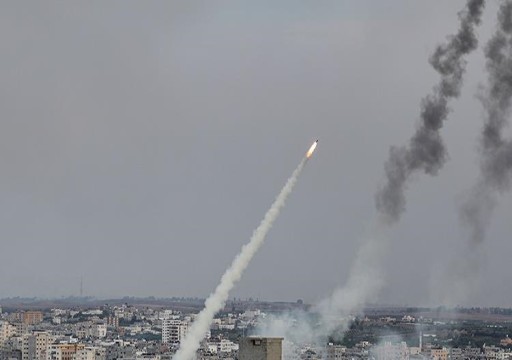 "القسام" تستهدف بئر السبع في عودة للقصف الصاروخي بعيد المدى