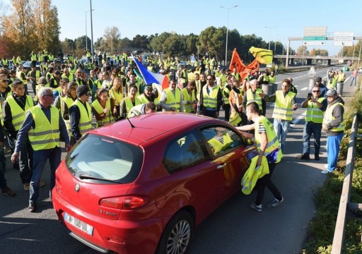 مقتل متظاهرة وإصابة 47 شخصاً خلال احتجاجات في فرنسا