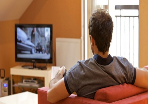 دراسة: مشاهدة التلفاز لوقت طويل تزيد احتمال الموت المبكر