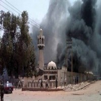 أكثر من 60 قتيلا في تفجيرين انتحاريين استهدفا مسجدا في نيجيريا