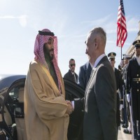 «ناشيونال إنترست»: لماذا تستمر أمريكا في دعمها للسعودية والإمارات في حرب اليمن؟