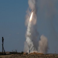 روسيا تبدأ تسليم صواريخ أس 300 لسوريا