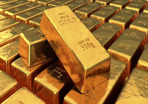 أسعار الذهب تتراجع سبعة دولارات في المعاملات الفورية