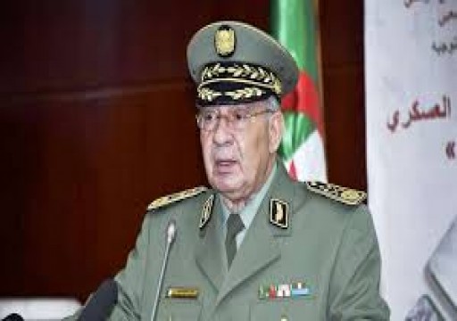 الجيش الجزائري يدعو لإجراء انتخابات هذا العام