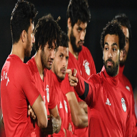السعودية تقابل مصر في «دربي عربي» عقب خسارة الفريقين بالمونديال