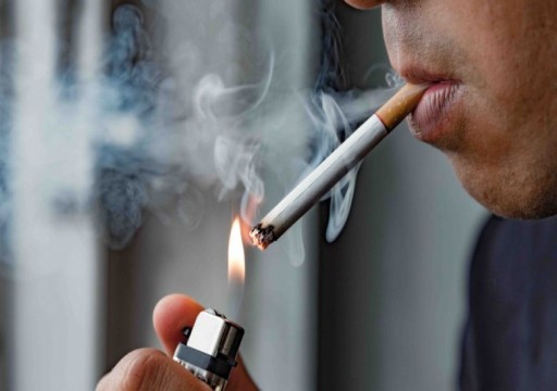 دراسة: التدخين يجعلك تبدو أكبر سنا مما أنت عليه