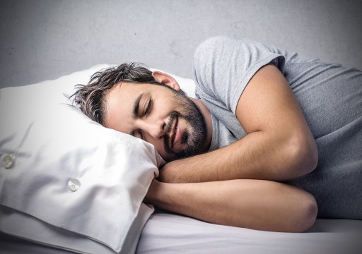 دراسة جديدة: النوم السريع يساعد على معالجة العواطف