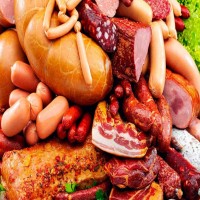 باحثون: اللحوم المصنعة تضاعف خطر الإصابة بسرطان الثدي