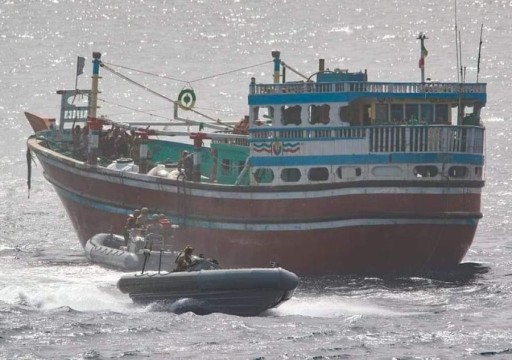 البحرية الأمريكية تضبط شحنة مخدرات "إيرانية" بقيمة 39 مليون دولار في خليج عمان