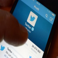 "تويتر" يطلق أداة بحثية لرصد تمويل الإعلانات السياسية