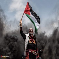 مظاهرات حاشدة عند حدود غزة في "جمعة عمال فلسطين"
