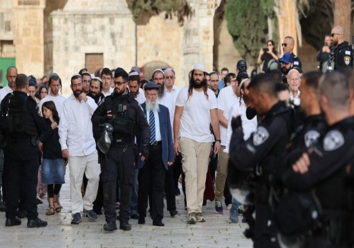 أكثر من ألف مستوطن يقتحمون المسجد الأقصى بحماية شرطة الاحتلال