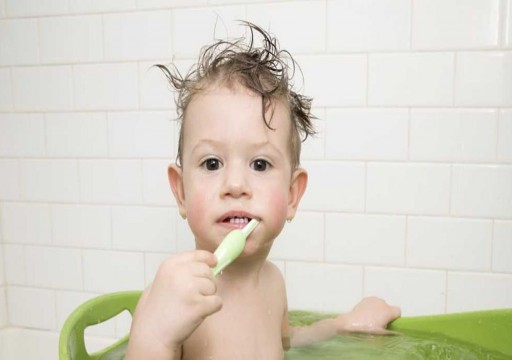 كيف نحافظ على صحة أسنان أطفالنا؟