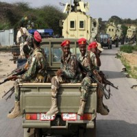 غداة مصادرة حقيبة الأموال.. الدفاع الصومالية تعلن توليها إدارة القوات المدربة إماراتياً