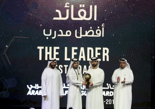 الشارقة يكتسح جوائز دوري الخليج العربي