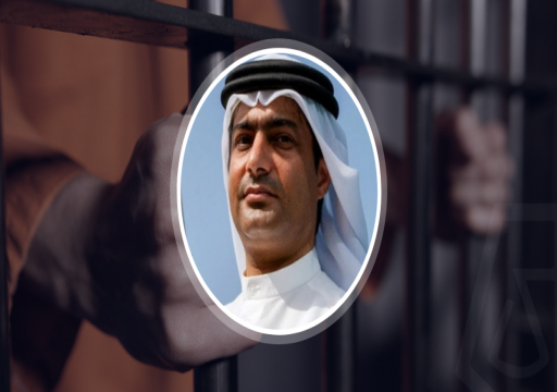مركز حقوقي يندد باستمرار حبس أحمد منصور تعسفيا للسنة الثانية