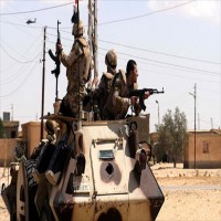 مقتل ضابط وإصابة مسؤول أمني بتفجير شمال سيناء