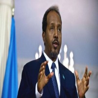رئيس الصومال يحذر من التدخل الأجنبي السافر في بلاده