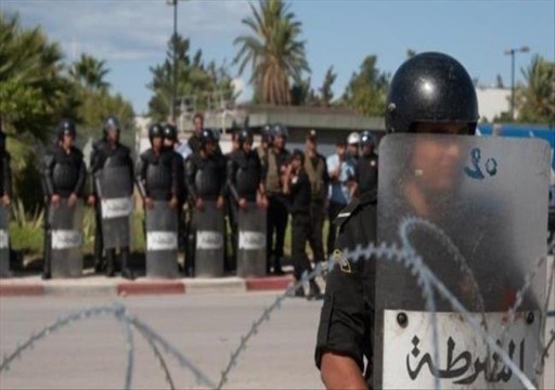 تونس.. قوات الأمن تقتحم نقابة المحامين وتعتقل محامية منتقدة لقيس سعيد