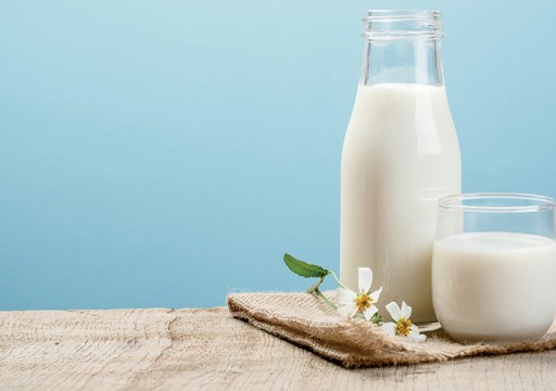 دراسة: الحليب كامل الدسم يقي الأطفال من السمنة