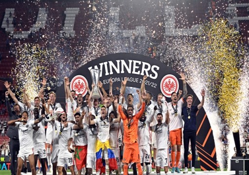 آينتراخت فرانكفورت سيشارك في دوري الأبطال بعد تتويجه بلقب الدوري الأوروبي