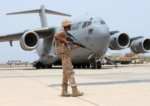 قوات موالية لأبوظبي تسيطر على معسكر جزيرة سقطرى اليمنية