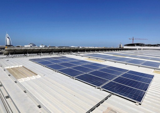دبي تعتزم تحلية مياه البحر باستخدام الطاقة الشمسية