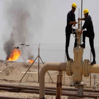 أسعار لنفط تصعد مدعومة بعقوبات إيران المرتقبة وأحداث البصرة
