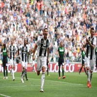 رونالدو يفتتح أهدافه مع يوفنتوس بثنائية في الدوري الإيطالي