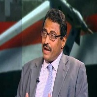 وزير يمني: الحكومة الشرعية لا تسيطر على مطار عدن وإنما قوات تابعة للإمارات